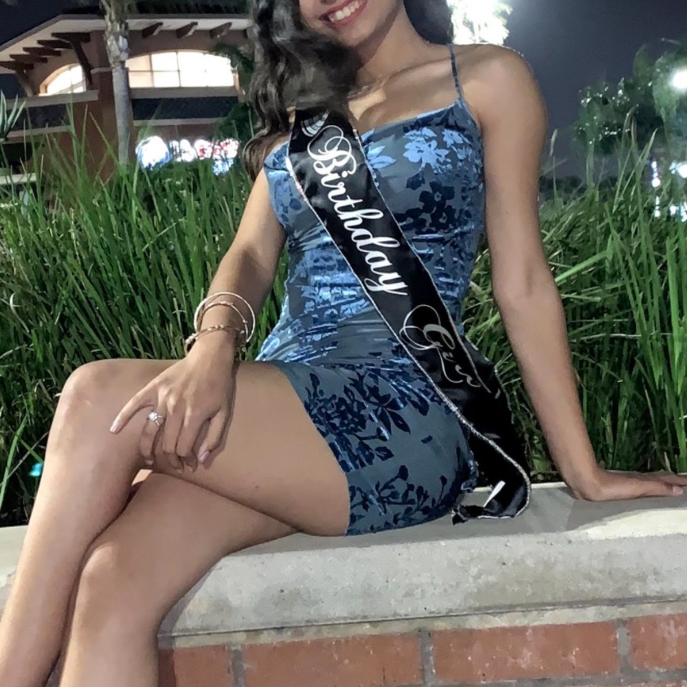 Blue velvet dresss